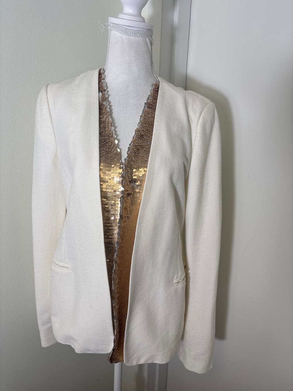 Twin-Set Off White Long Sleeve Gold Sequin Open Front Blazer Sz M